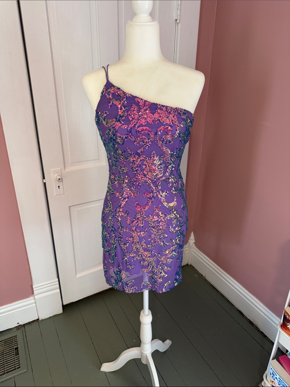 Windsor Purple One-Shoulder Sequin Cocktail Dress